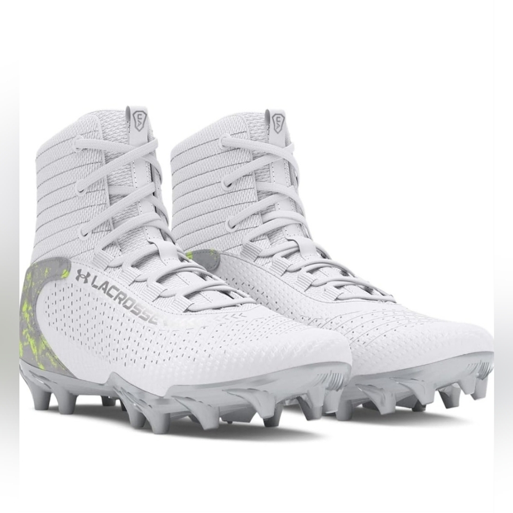 NWOT Under Armour Boys White Lacrosse Cleats -Size 3.5Y
